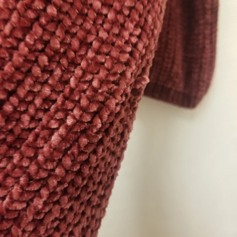 Urban Outfitters Cozy Crop Sweater - Picture 6 of 7